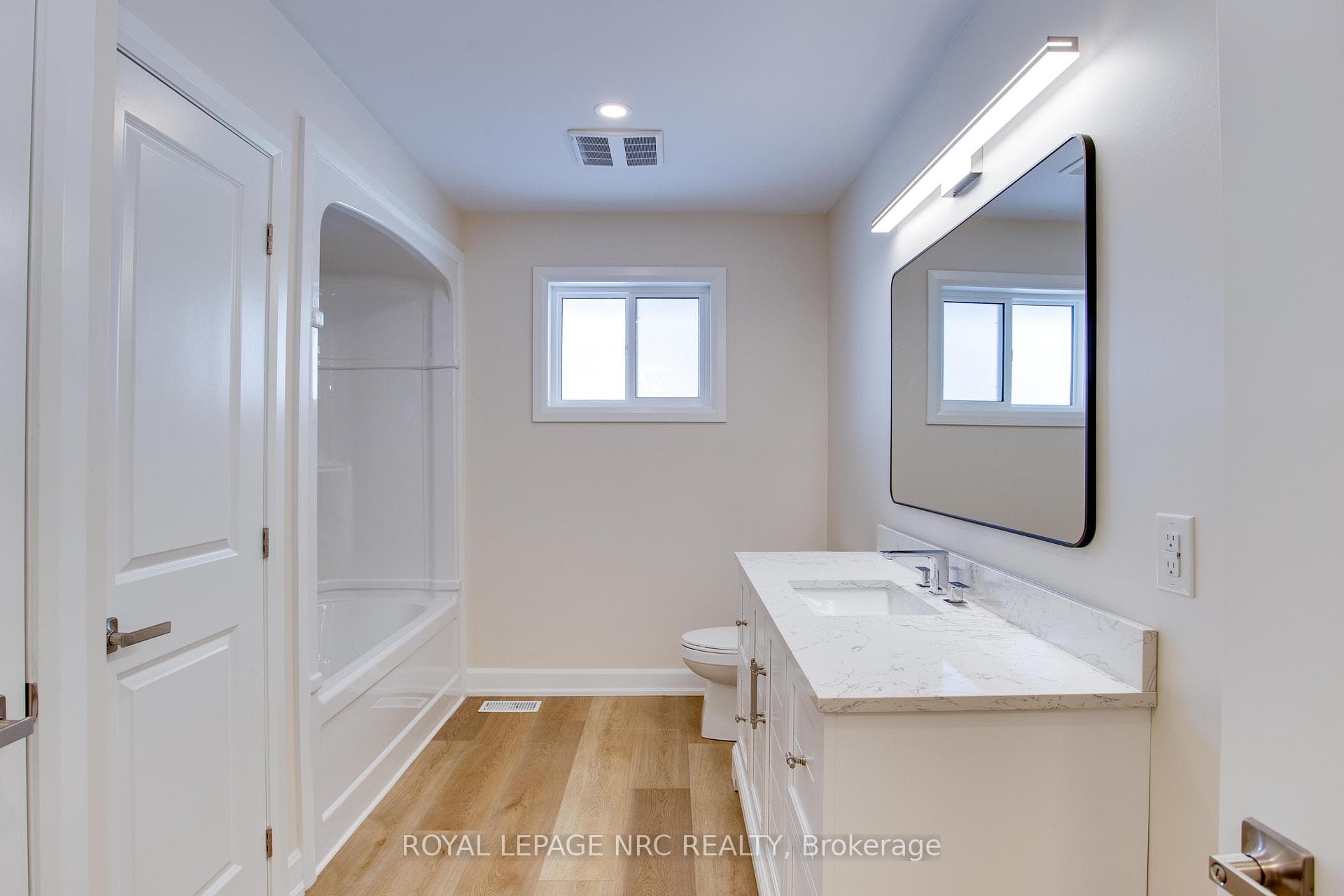 138 Catherine Street Unit UPPER photo 14
