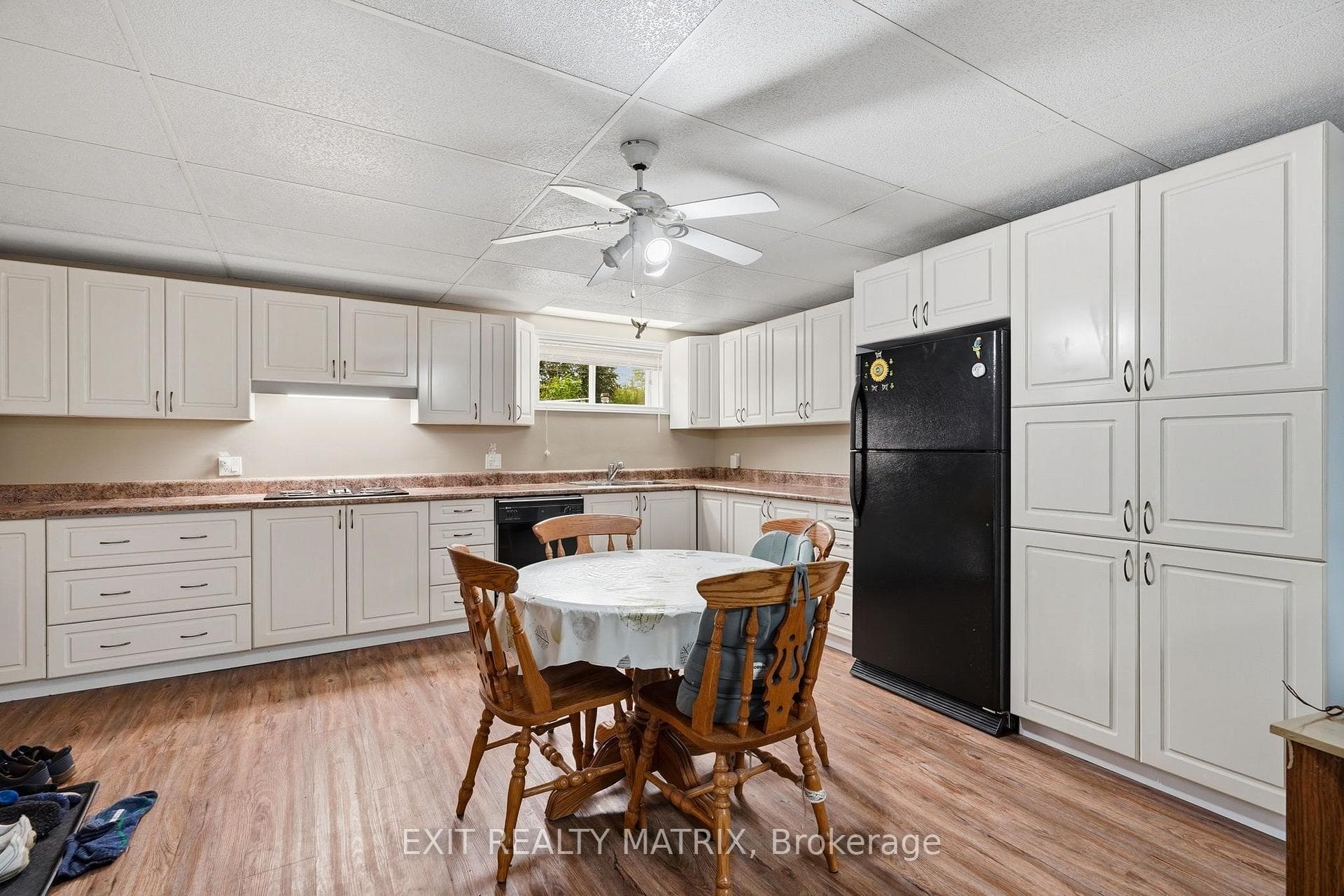 563 Lajeunesse Road photo 22