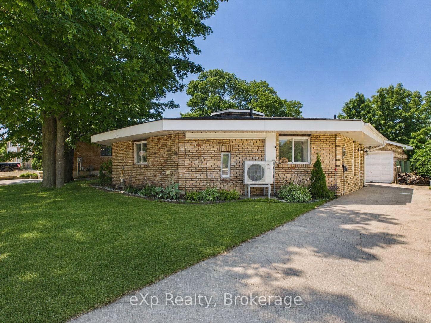 312 Bricker Street photo 1