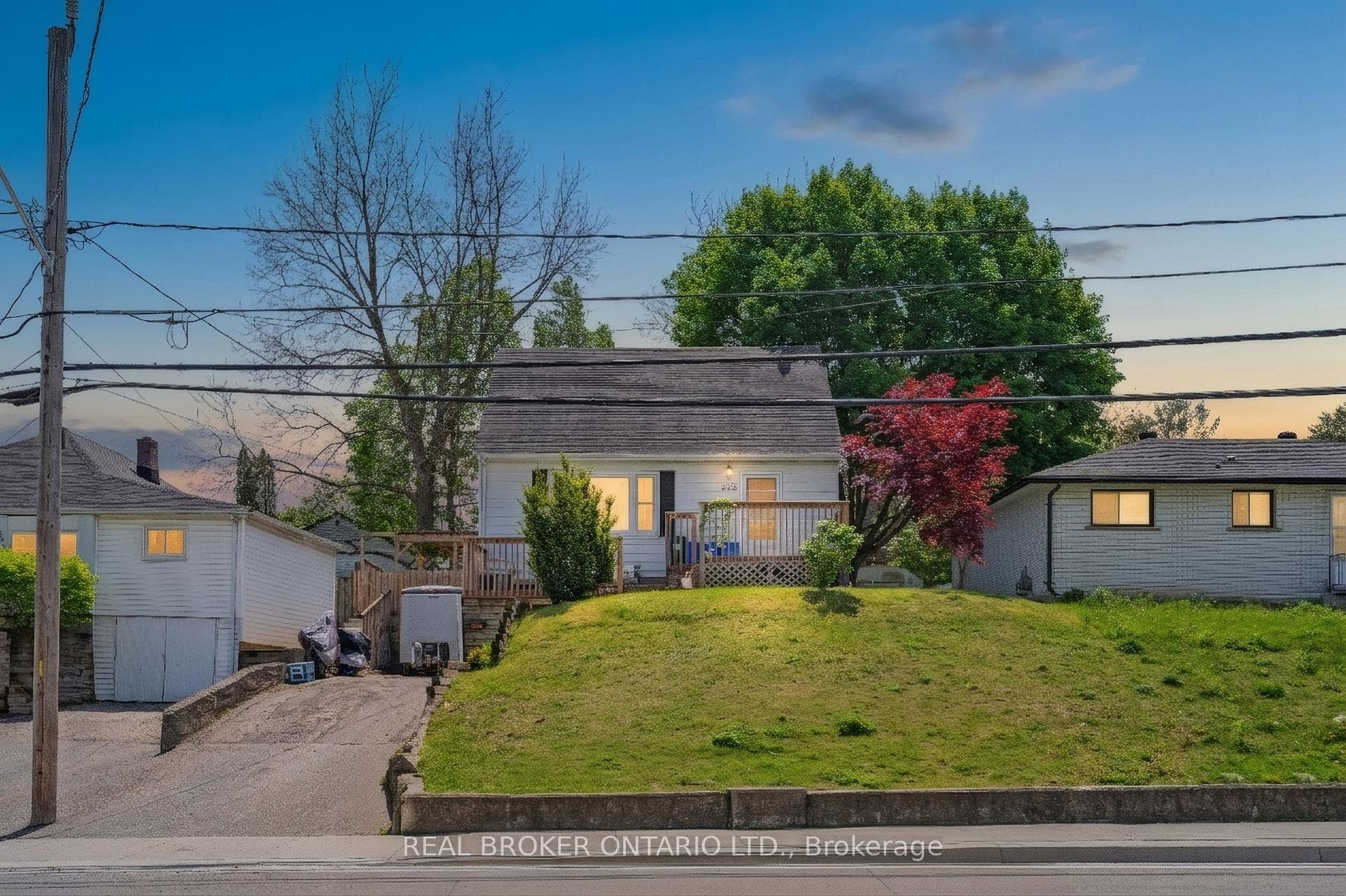 222 Park Row photo 1