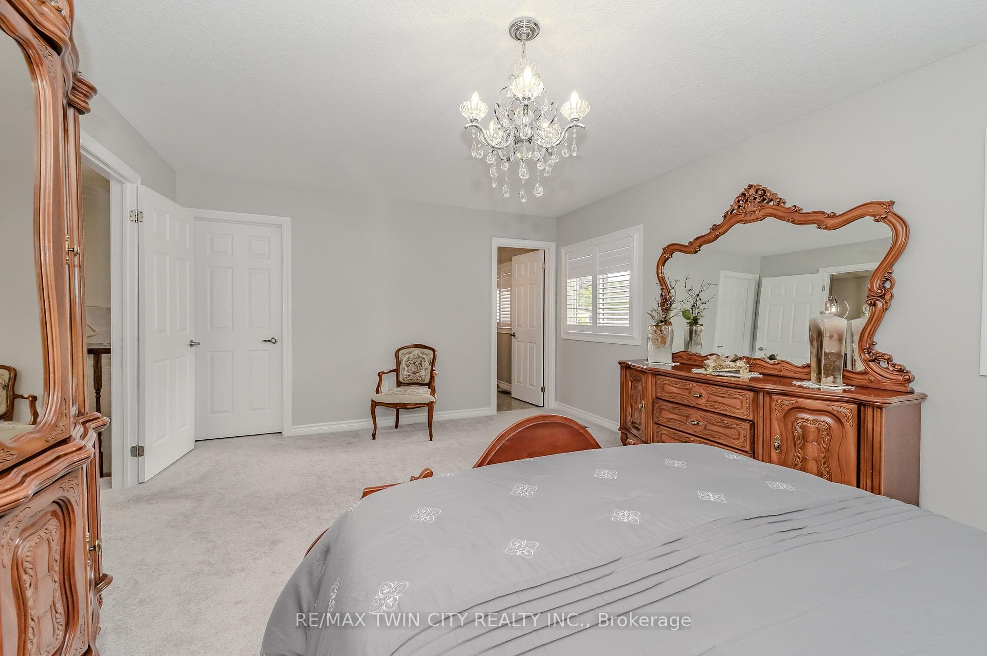 37 Albert Street photo 37