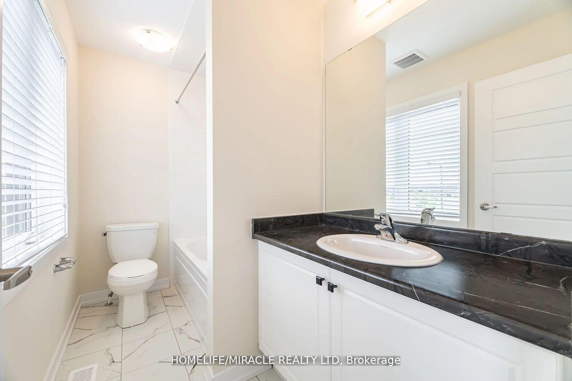 86 Whithorn Crescent photo 29