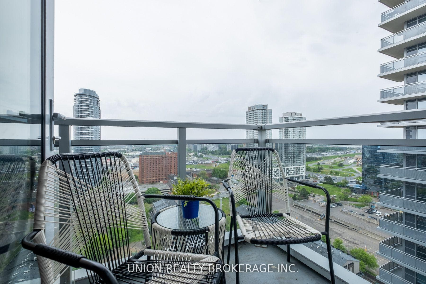 255 Village Green Square Unit 2203 photo 7