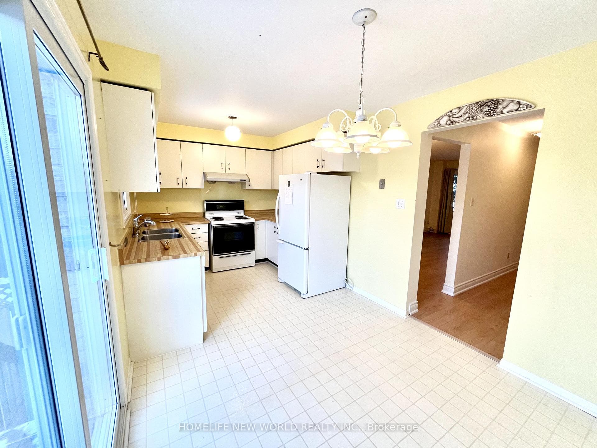 102 Ducatel Crescent photo 7