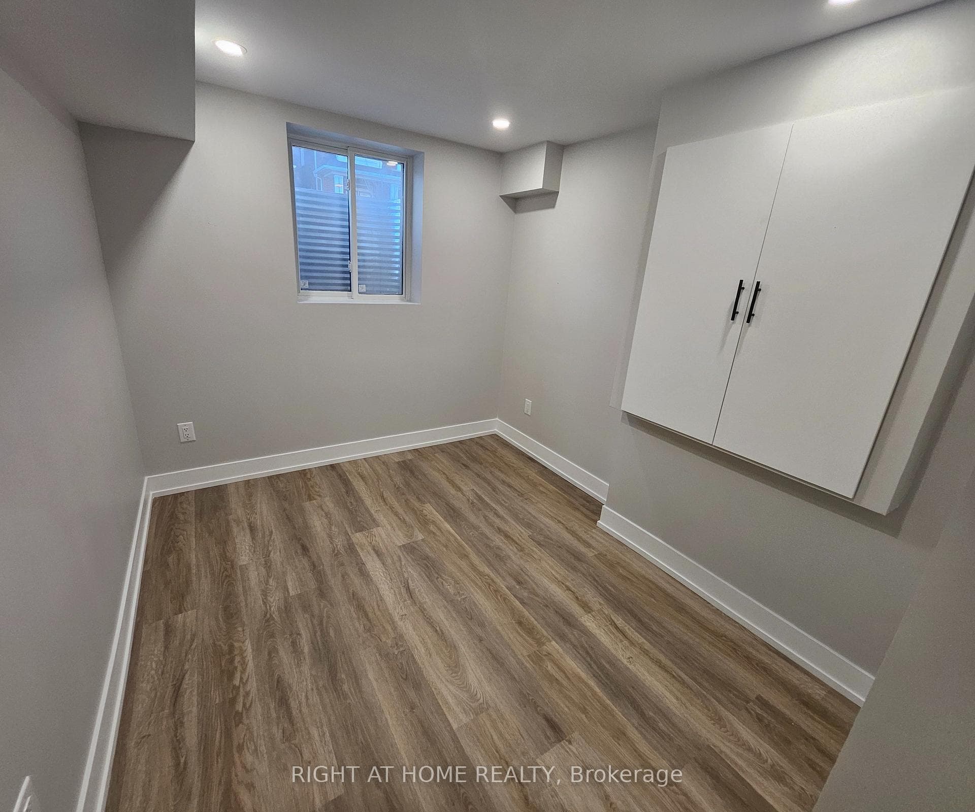852 Aspen Terrace Unit Lower photo 15
