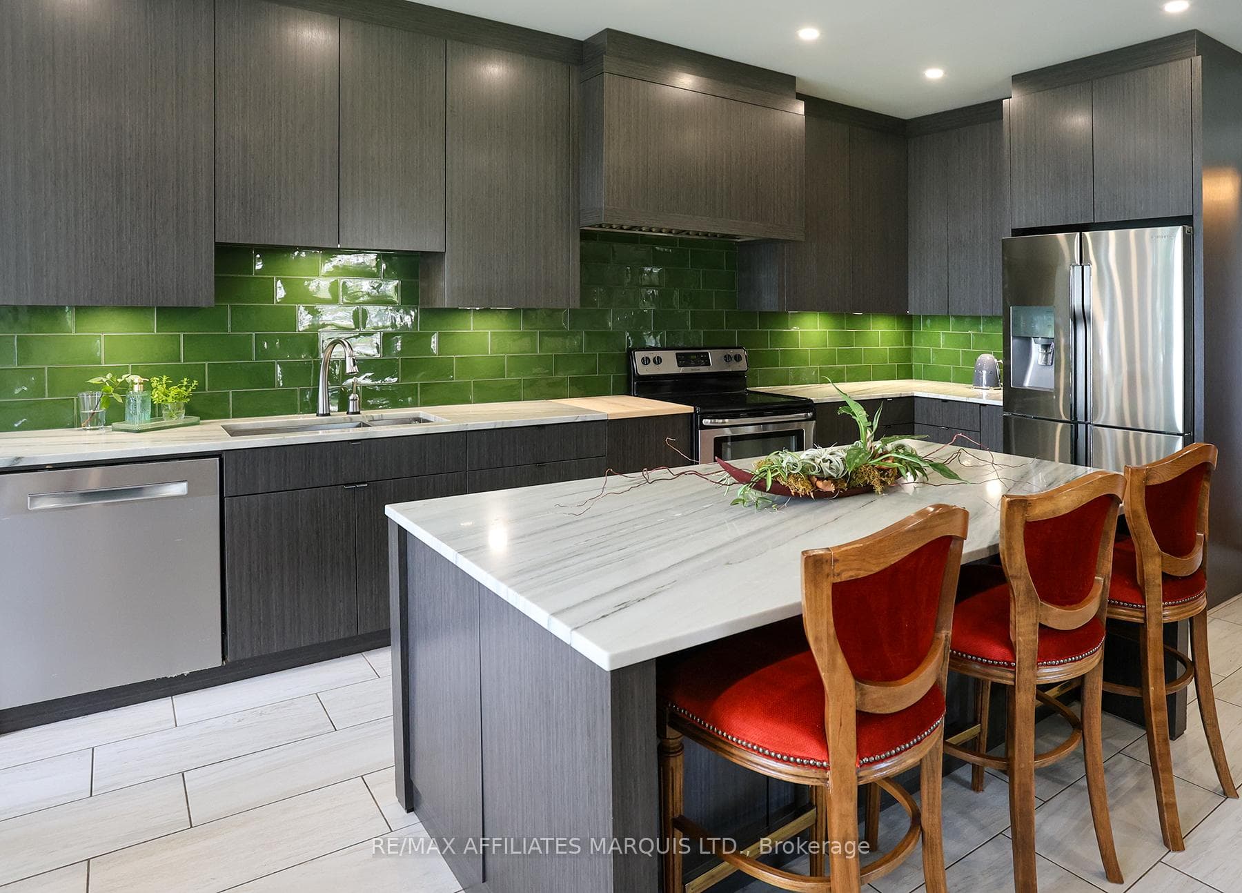 31 Lakeshore Drive photo 11