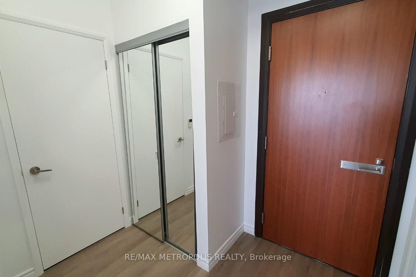 500 Sherbourne Street Unit 1811 photo 15