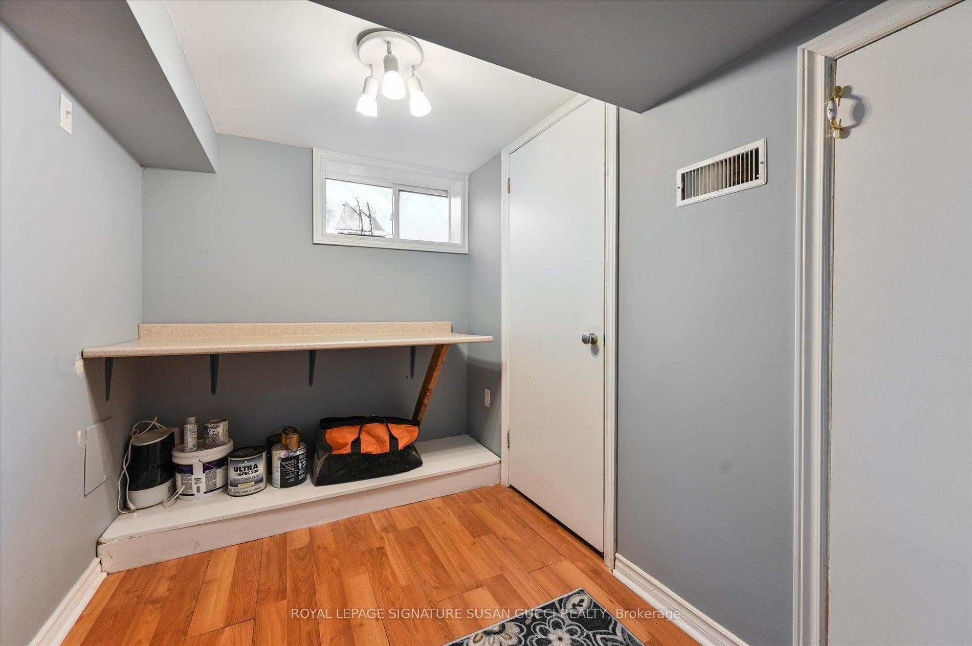 77A Furnival Road photo 22