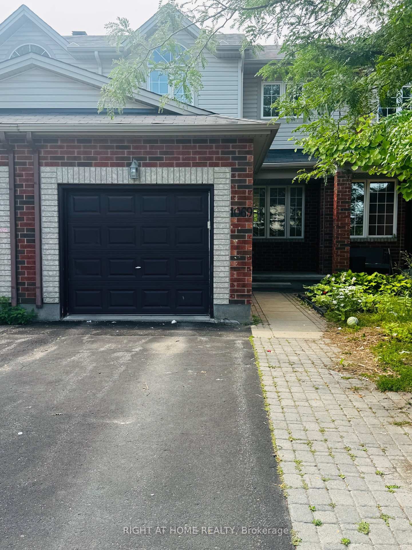 1069 Marconi Avenue photo 1