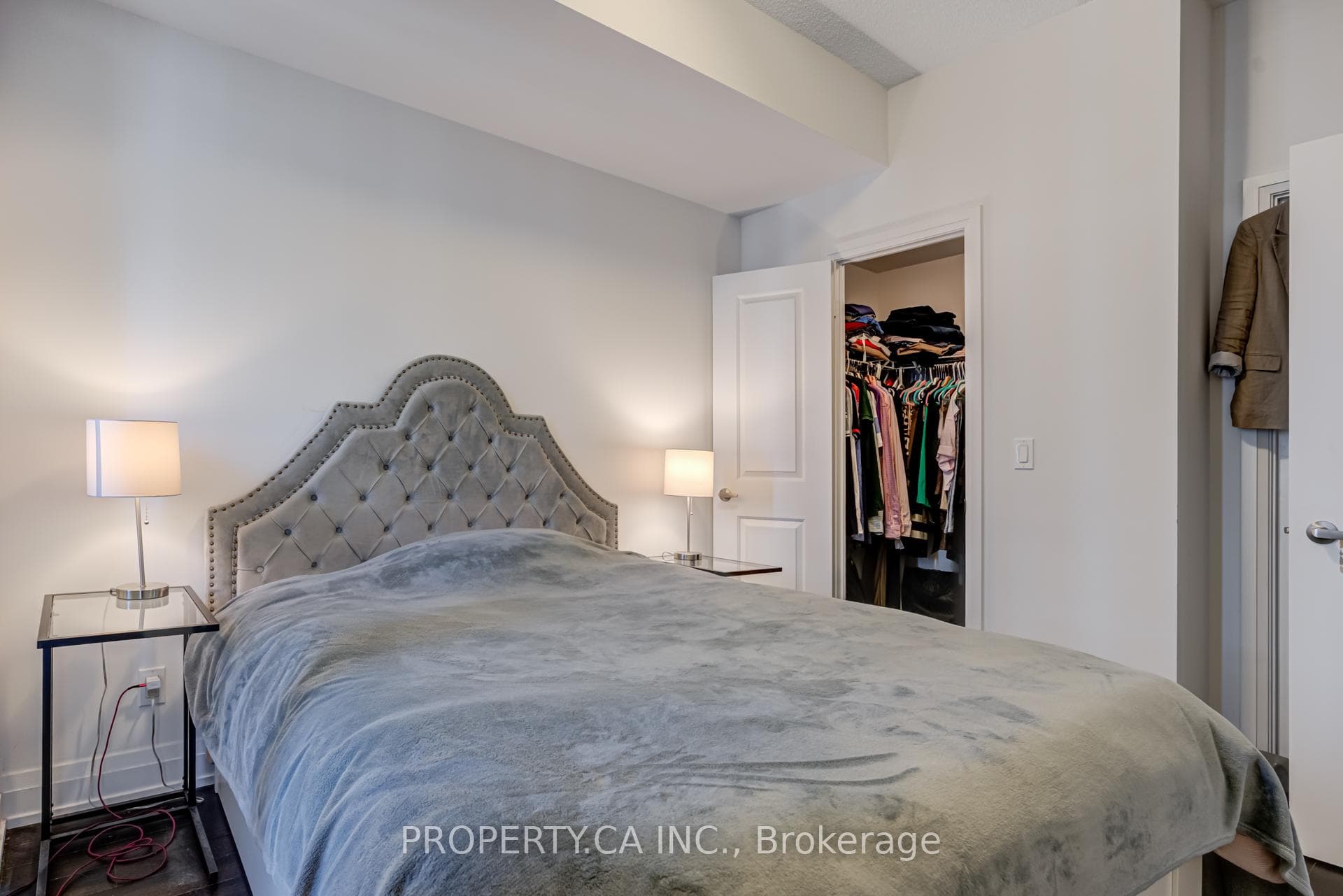 65 Speers Road Unit 1407 photo 6