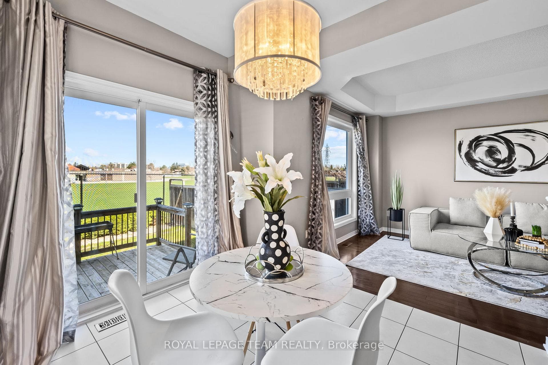 938 Torovin Private Avenue photo 14