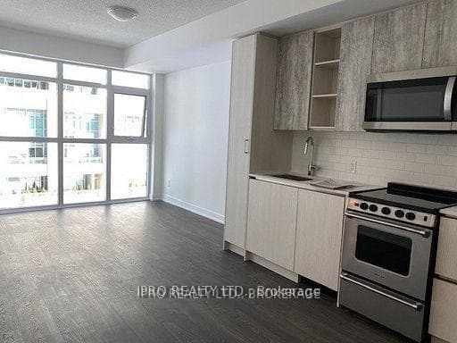 251 Manitoba Street Unit 312 photo 24