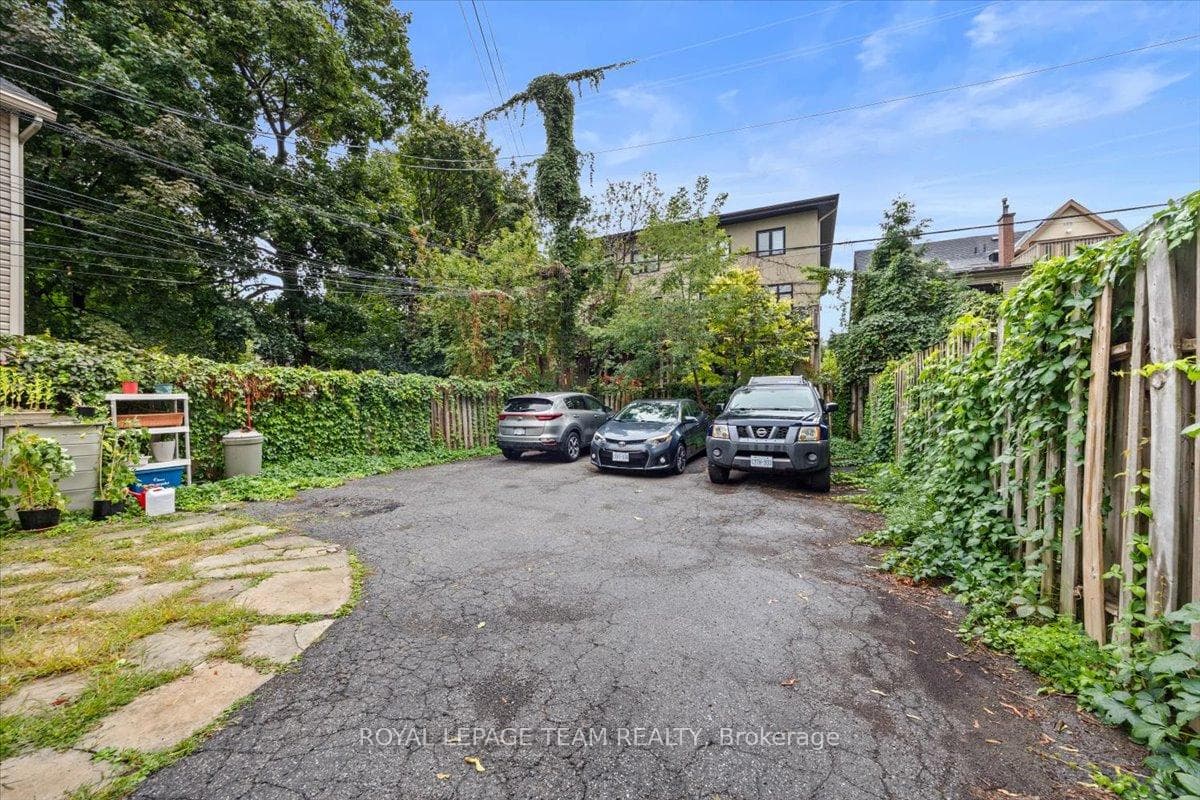152 Glebe Avenue photo 14