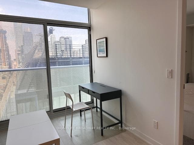 501 Yonge Street Unit 2703 photo 6