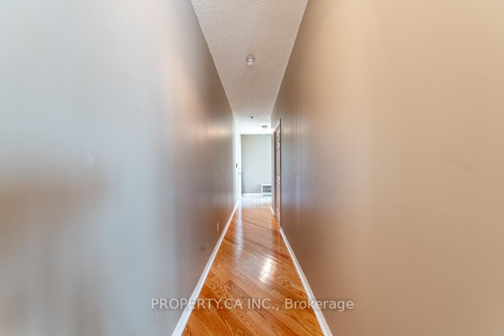 228 Queens Quay Unit 1602 photo 12