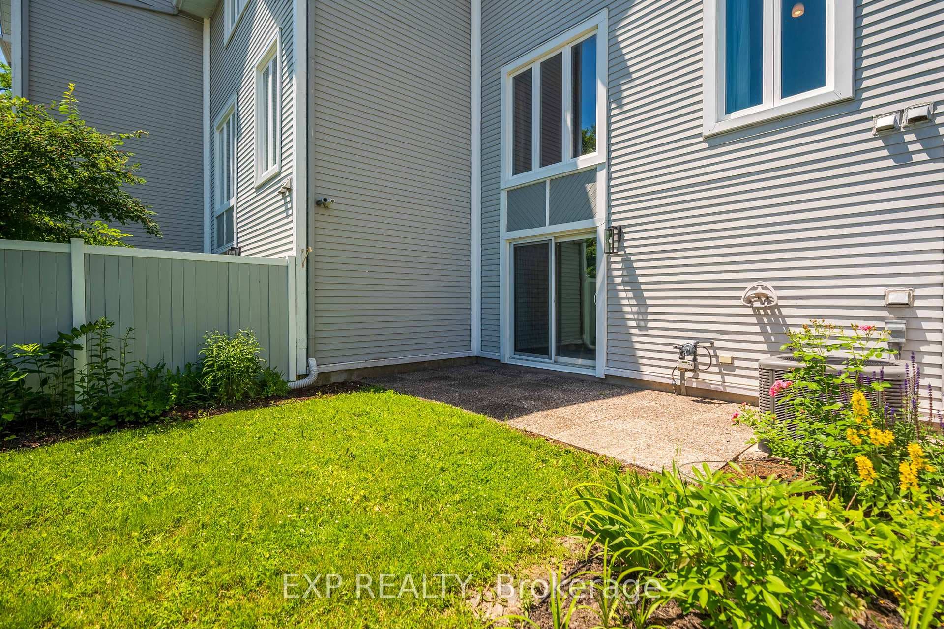 6 Forsyth Lane Unit 29 photo 8