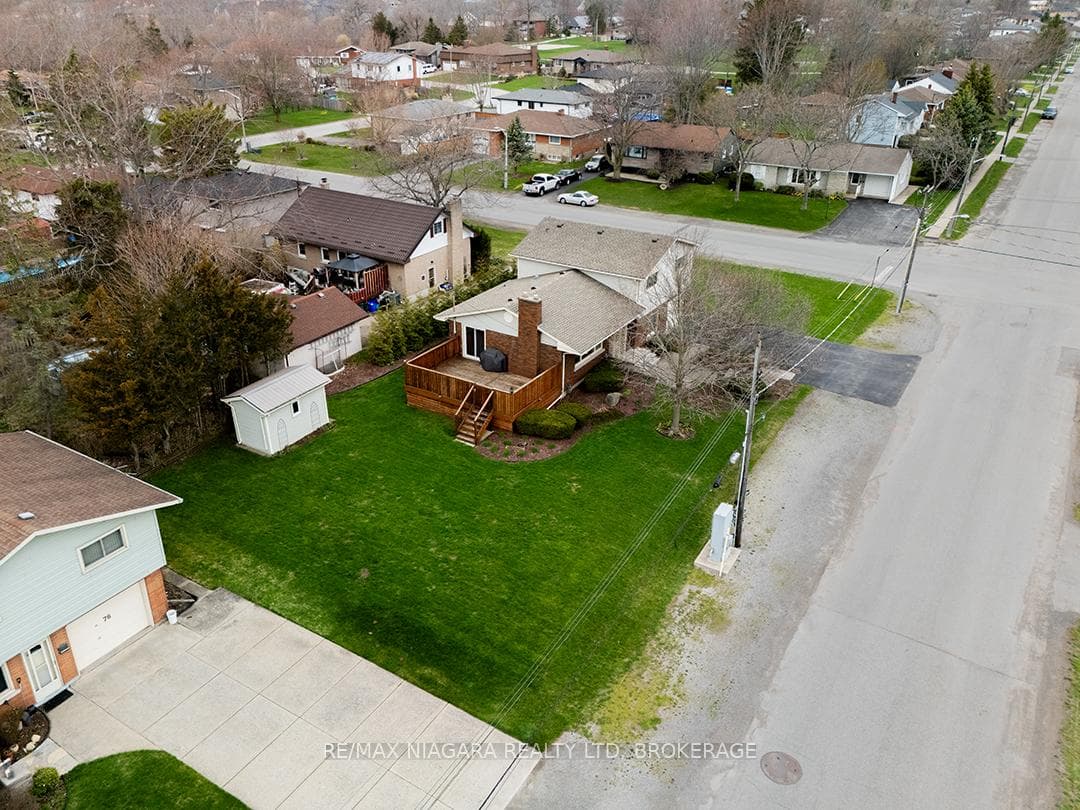82 Scholfield Avenue photo 38