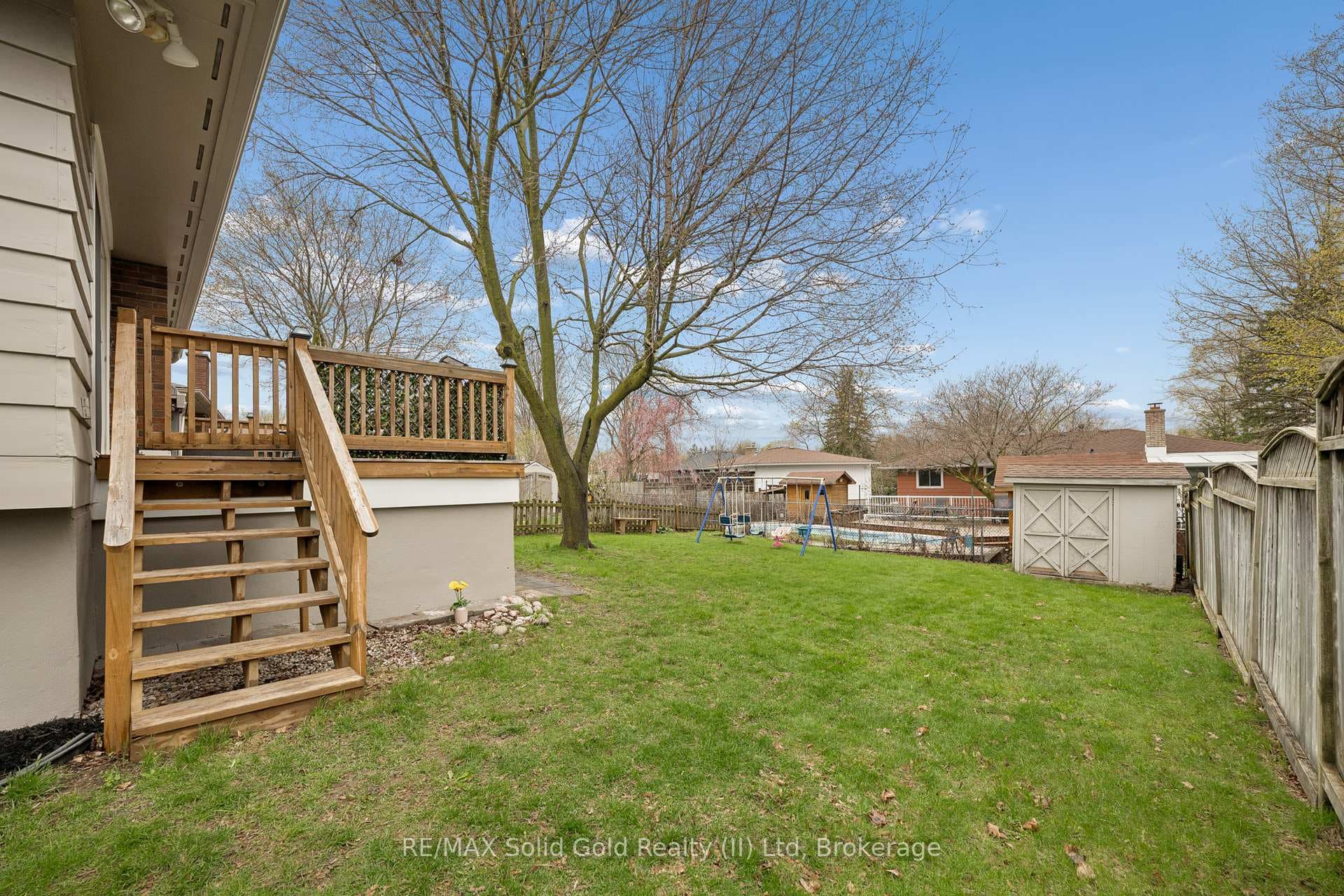 522 Glendene Crescent photo 39