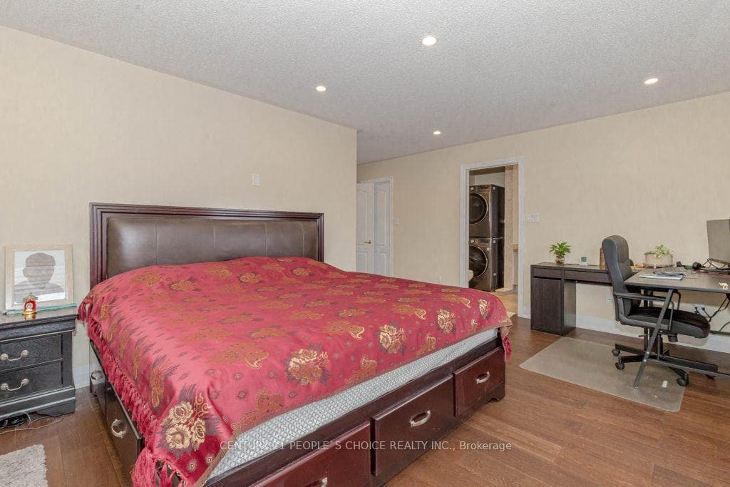 92 Legnano Crescent photo 23