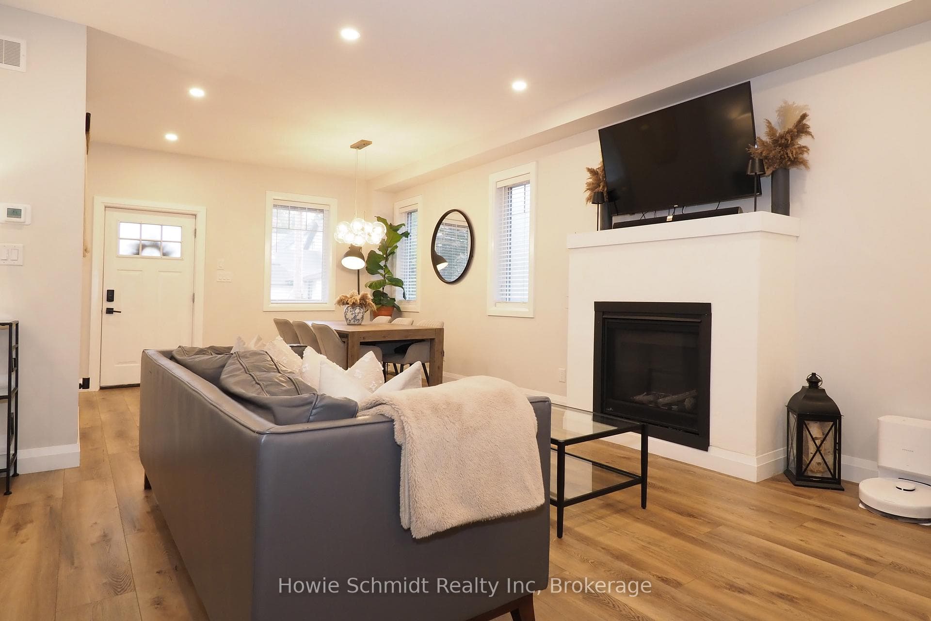 238 Eagle Street photo 8