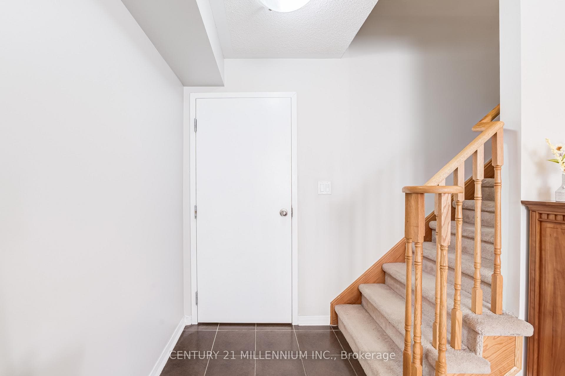 5 Armstrong Street Unit 9 photo 7