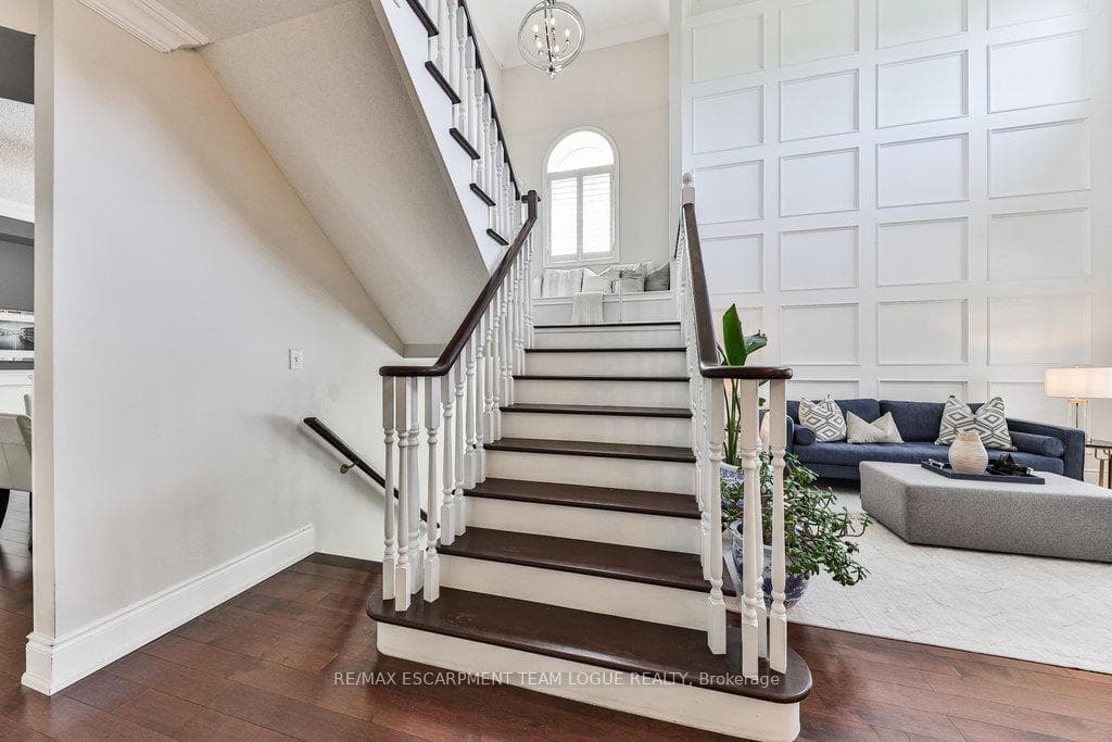 4200 SARAZEN Drive photo 14