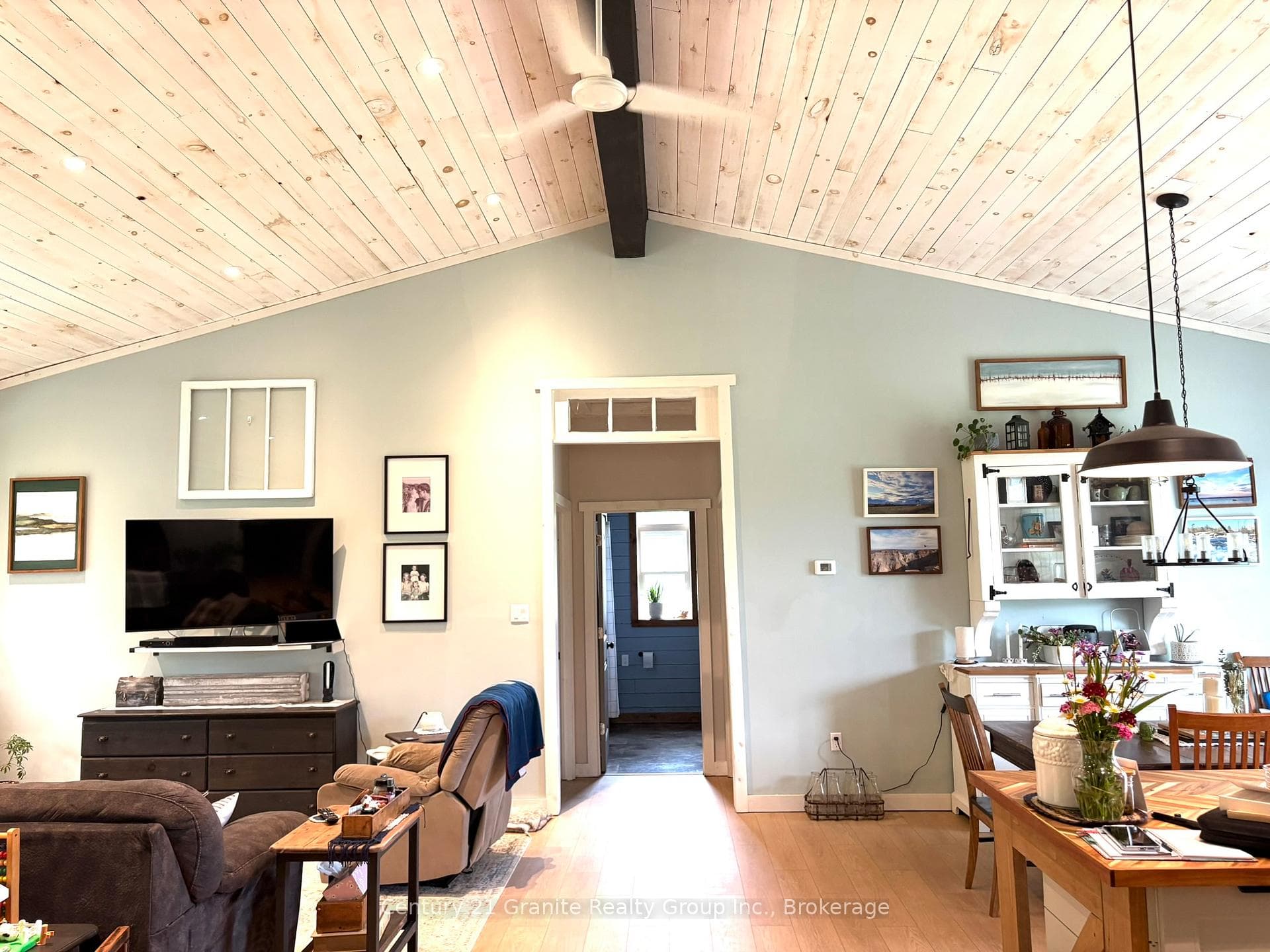 704 Lakeview Road photo 42