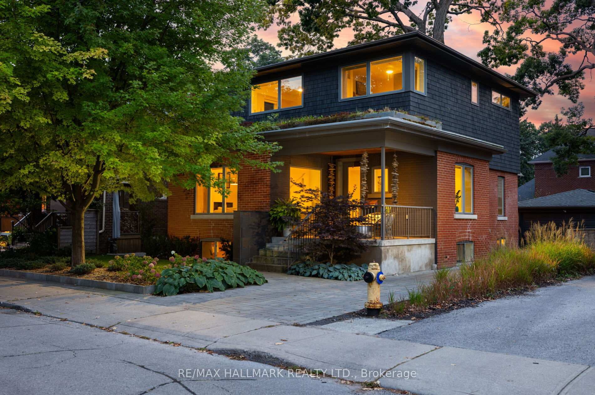 18 Bingham Avenue photo 1