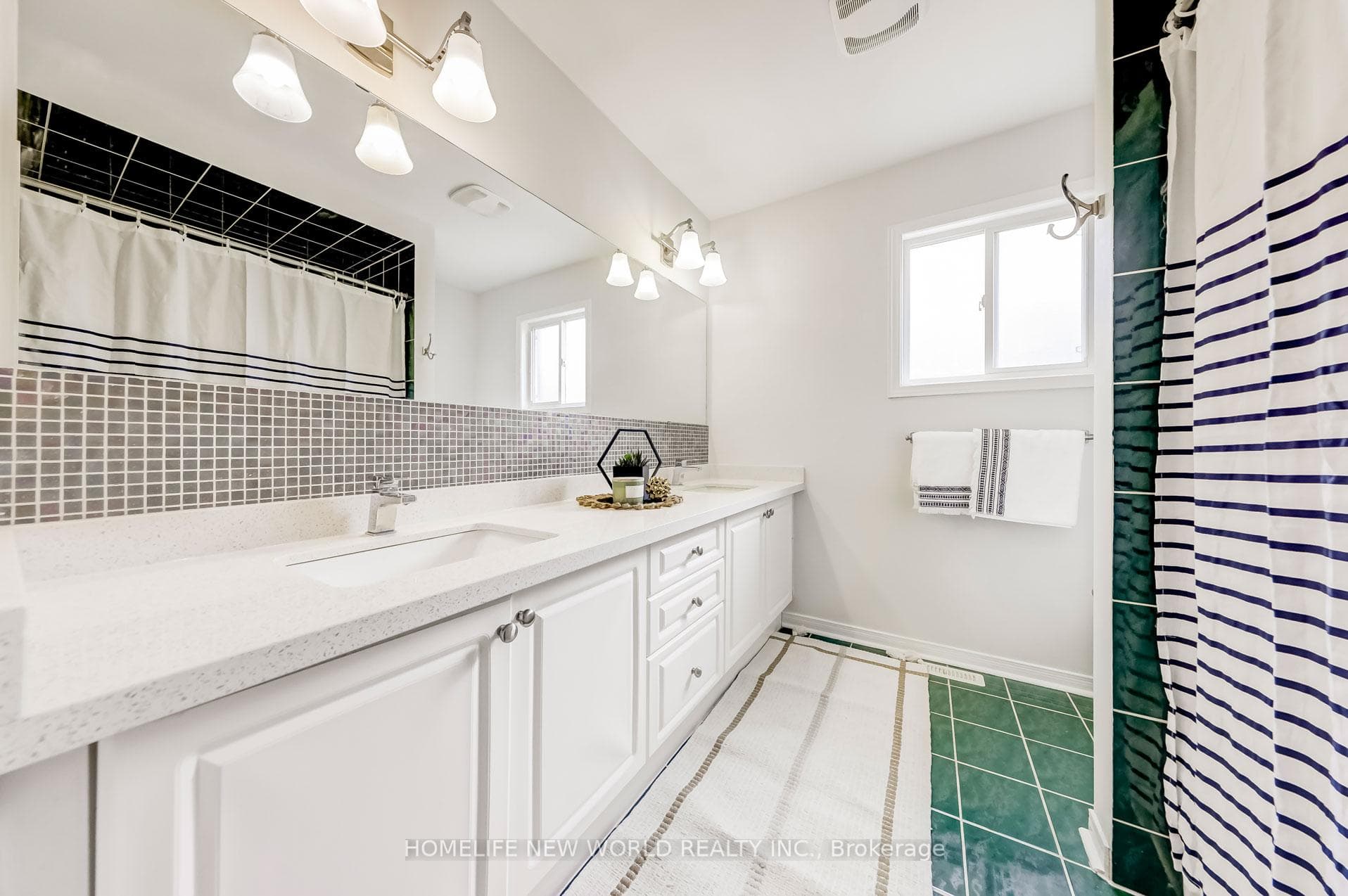59 Rideau Drive photo 30