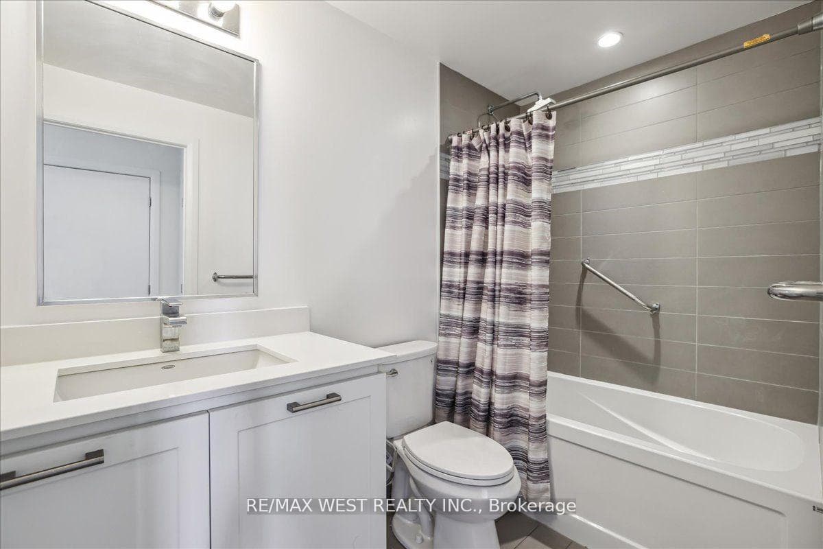 2480 Prince Michael Drive Unit 211 photo 10