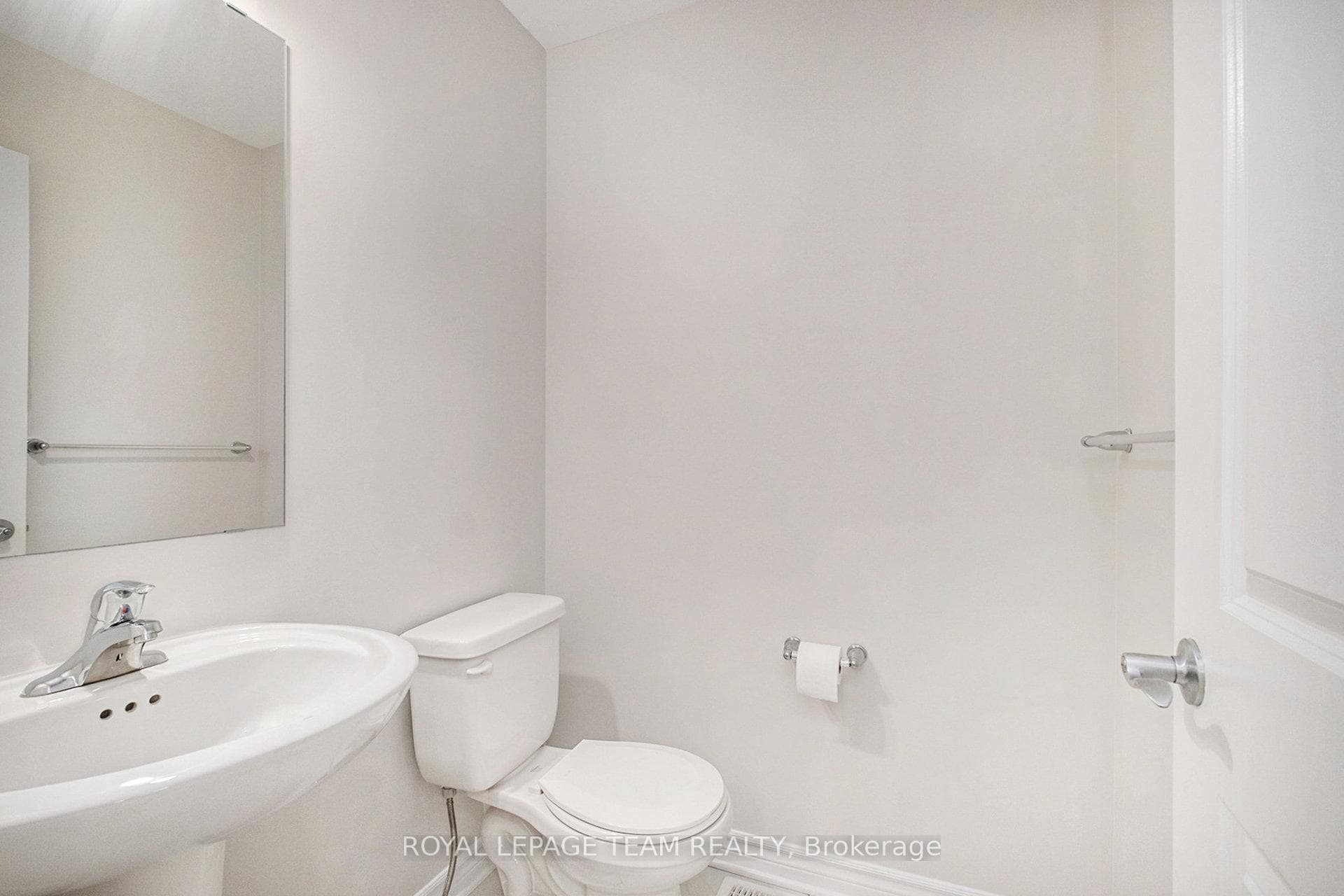 130 Wabikon Crescent photo 6