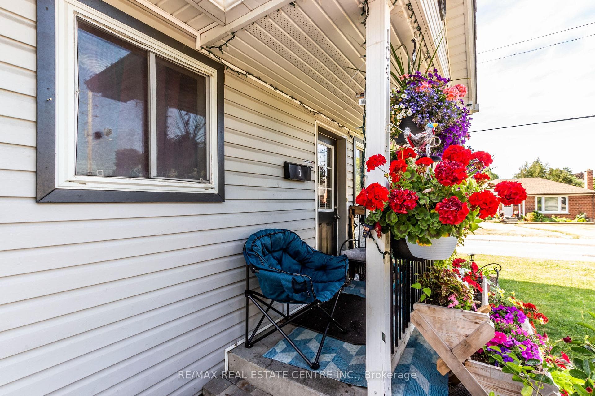104 Oakwood Avenue photo 5