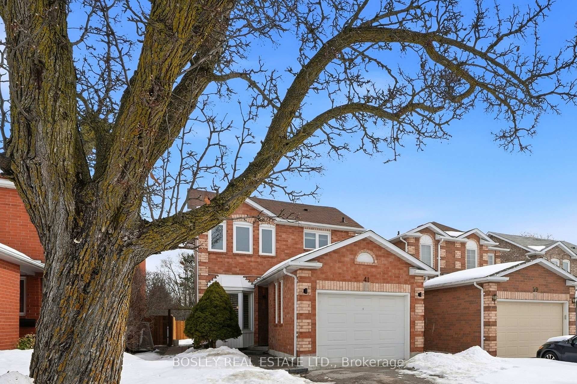 41 Dunsmore Crescent photo 2