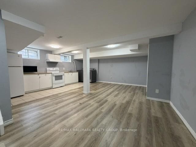 98 Donald Street Unit 2 photo 9
