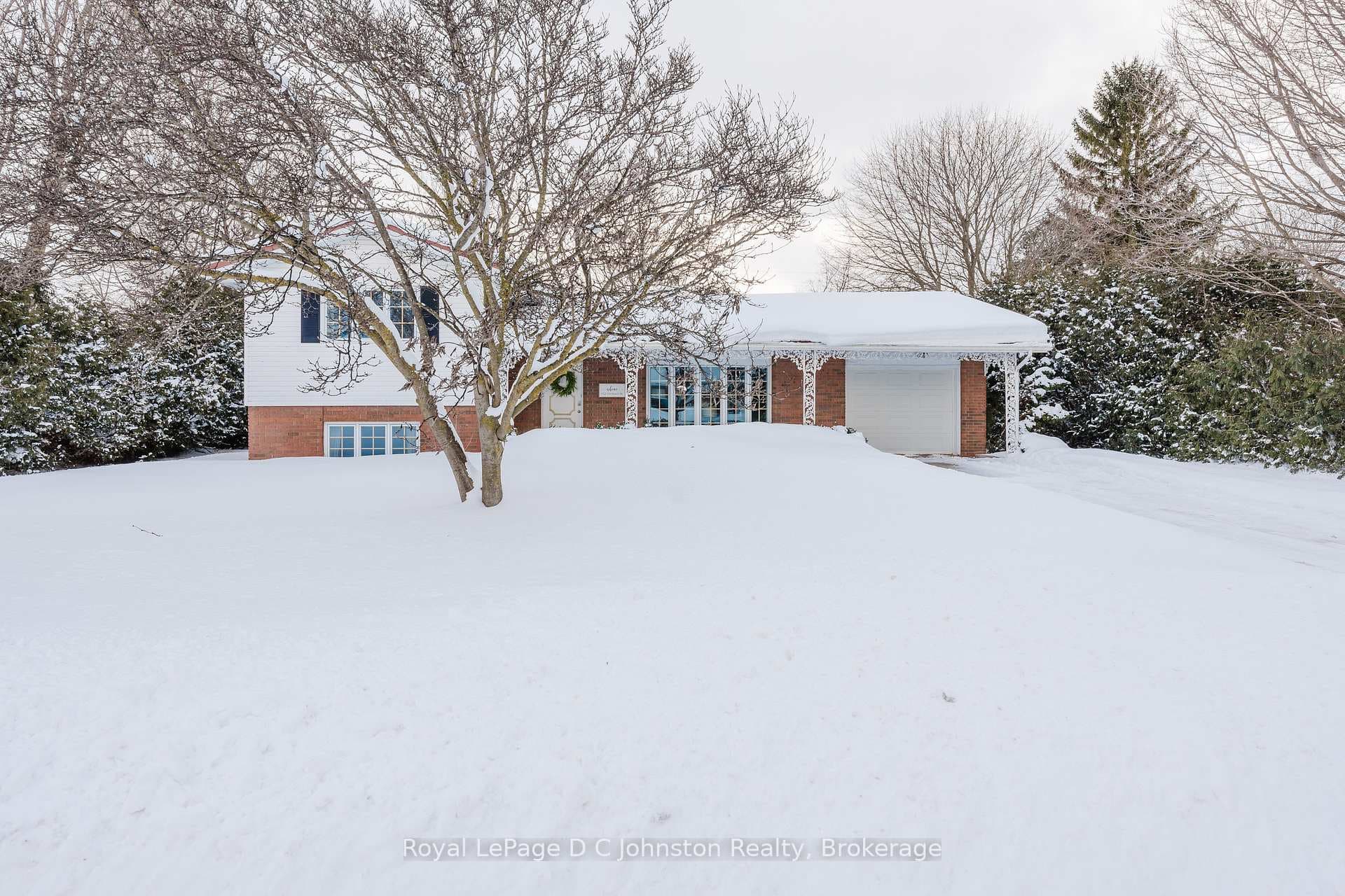 652 Orchard Drive photo 3