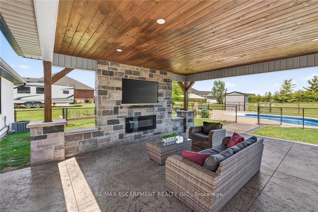 2885 Haldimand 9 Road photo 38