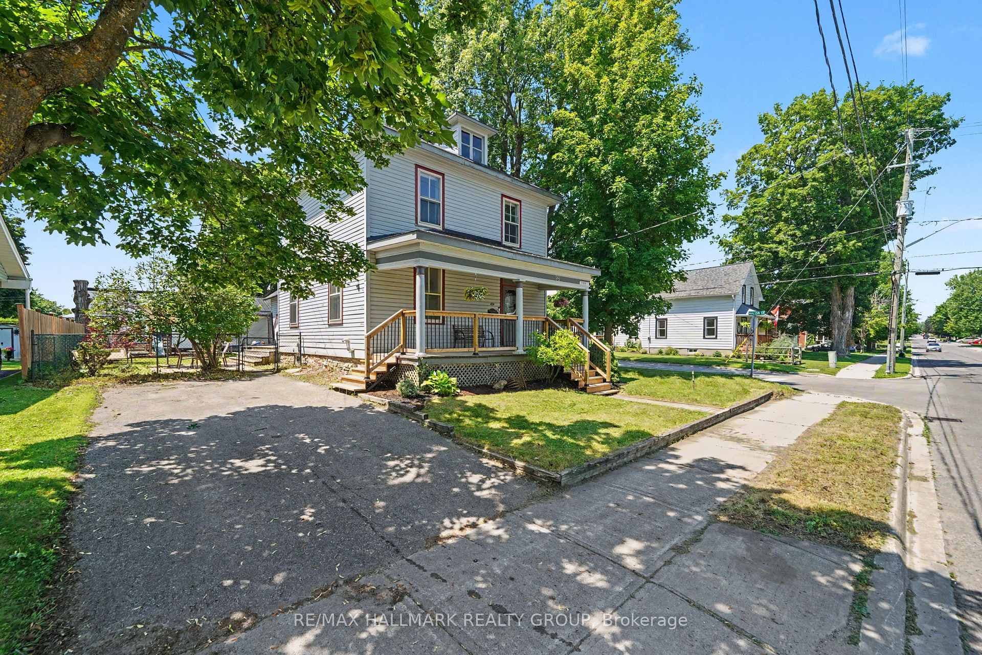 98 Drummond Street photo 3
