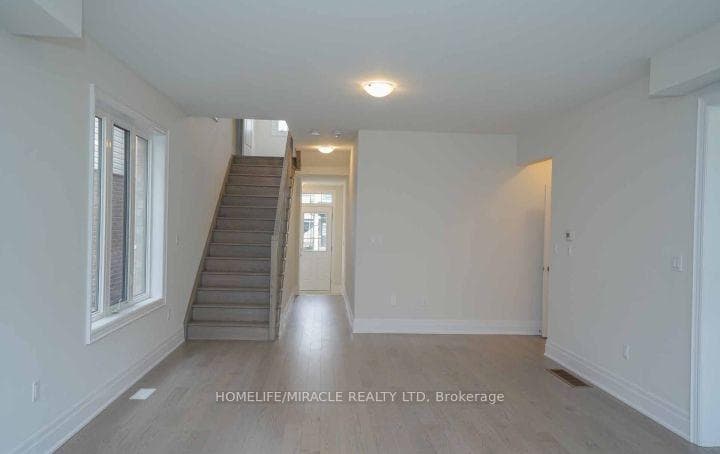 31 Prudhoe Terrace Unit Upper photo 18