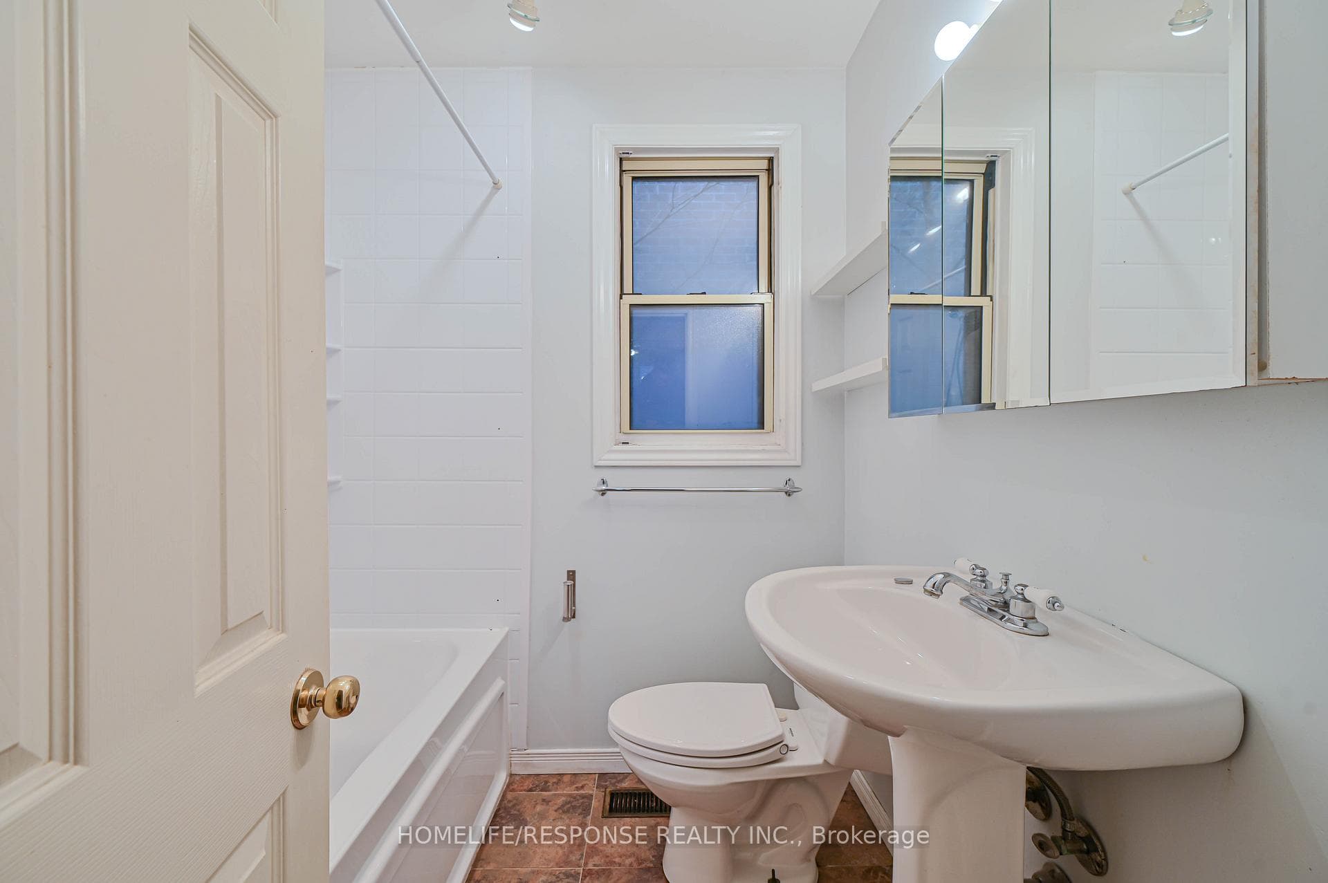 94 YORKVIEW Drive photo 19