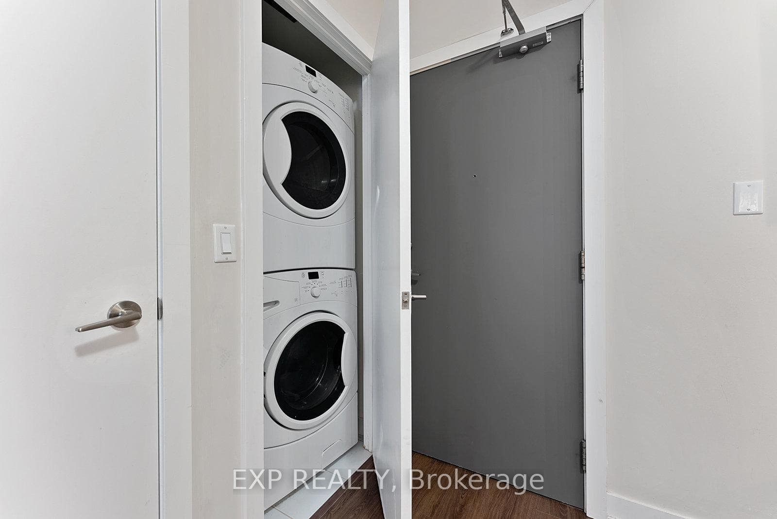 169 Fort York Boulevard Unit 506 photo 22