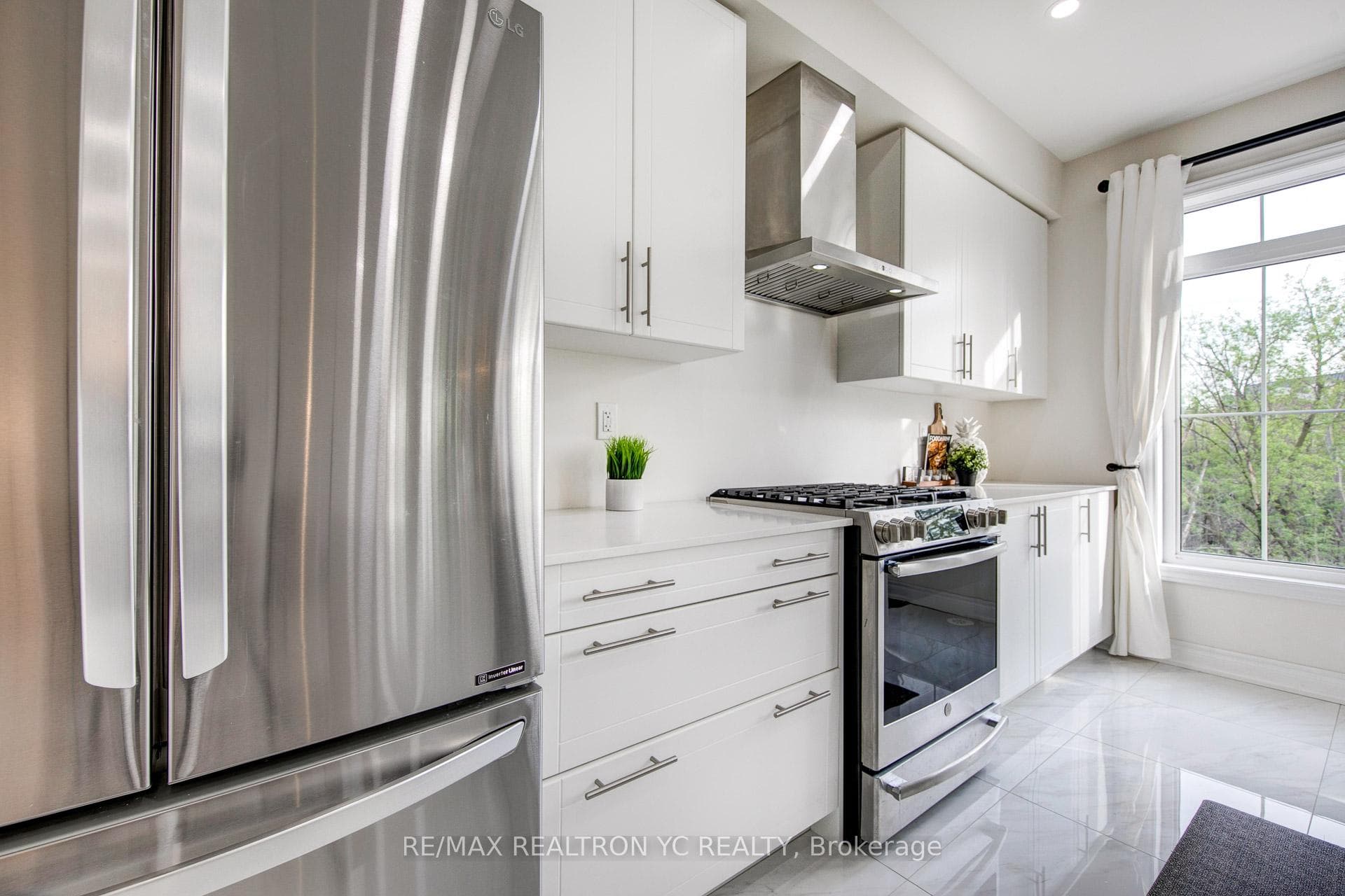 181 Parktree Drive Unit 37 photo 13