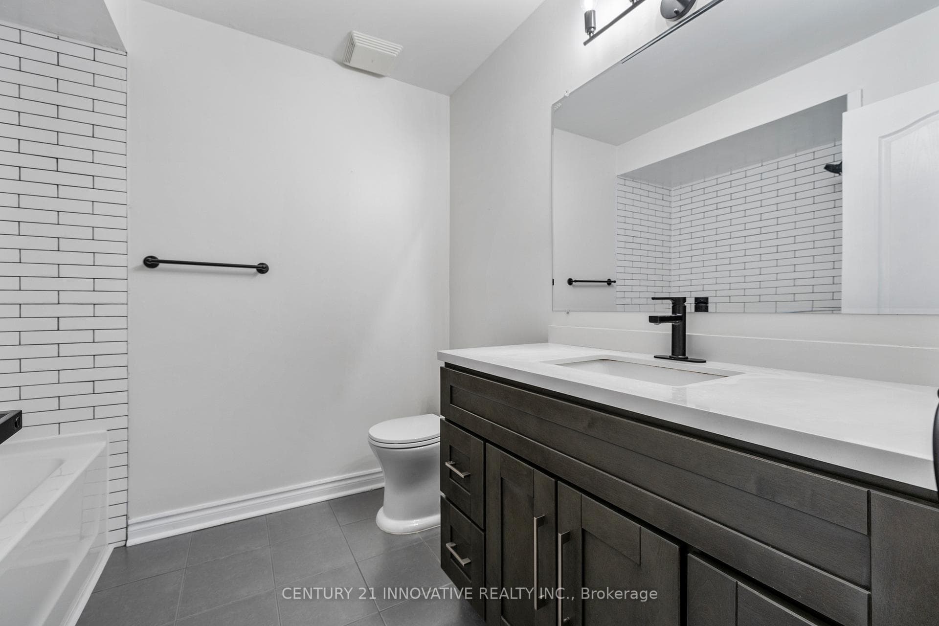 55 Atlantis Drive photo 20