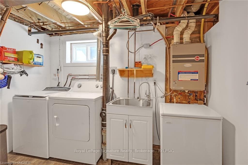 36 BEAUCOURT Road photo 28