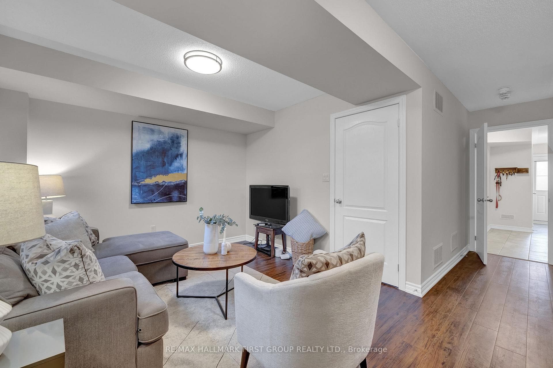 85 Markham Trail photo 23