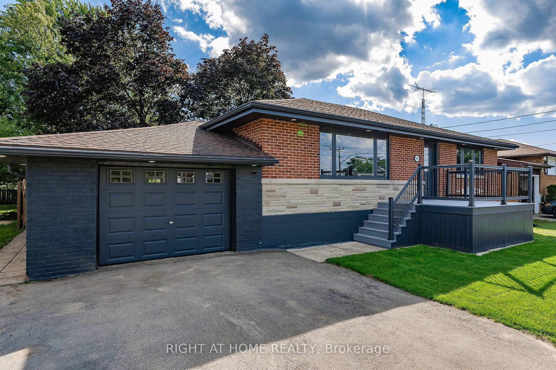 996 Barton Street photo 5