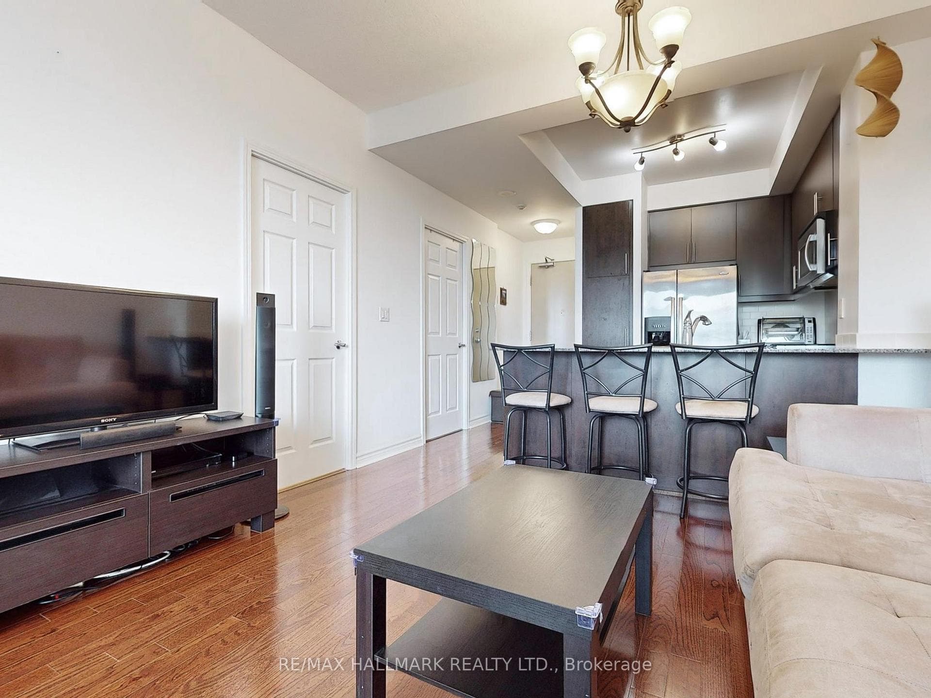 18 Holmes Avenue Unit 2007 photo 14