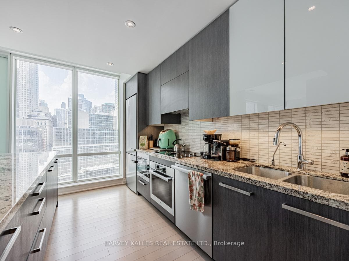 8 The Esplanade N/A Unit 1205 photo 7