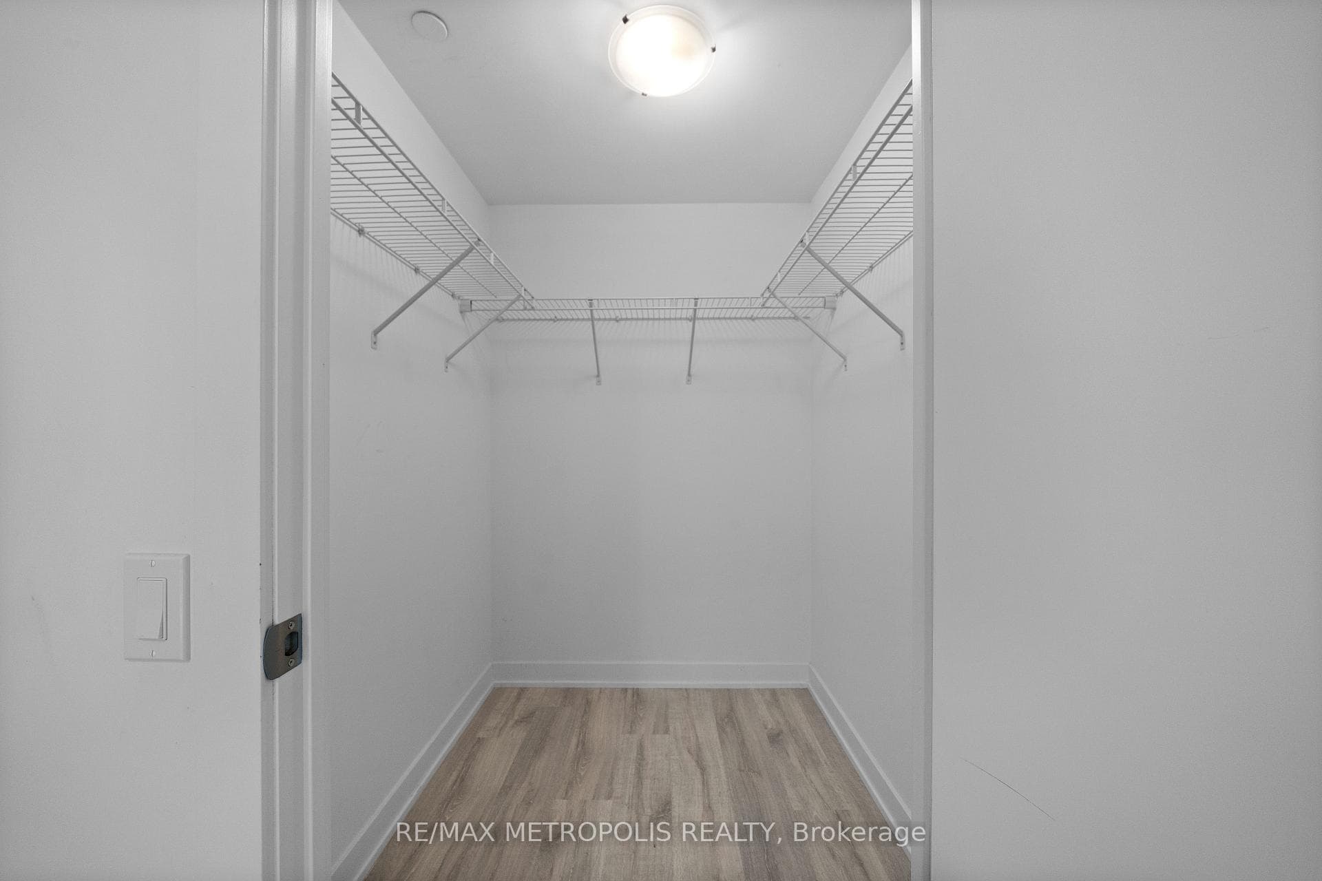251 Manitoba Street Unit 342 photo 13