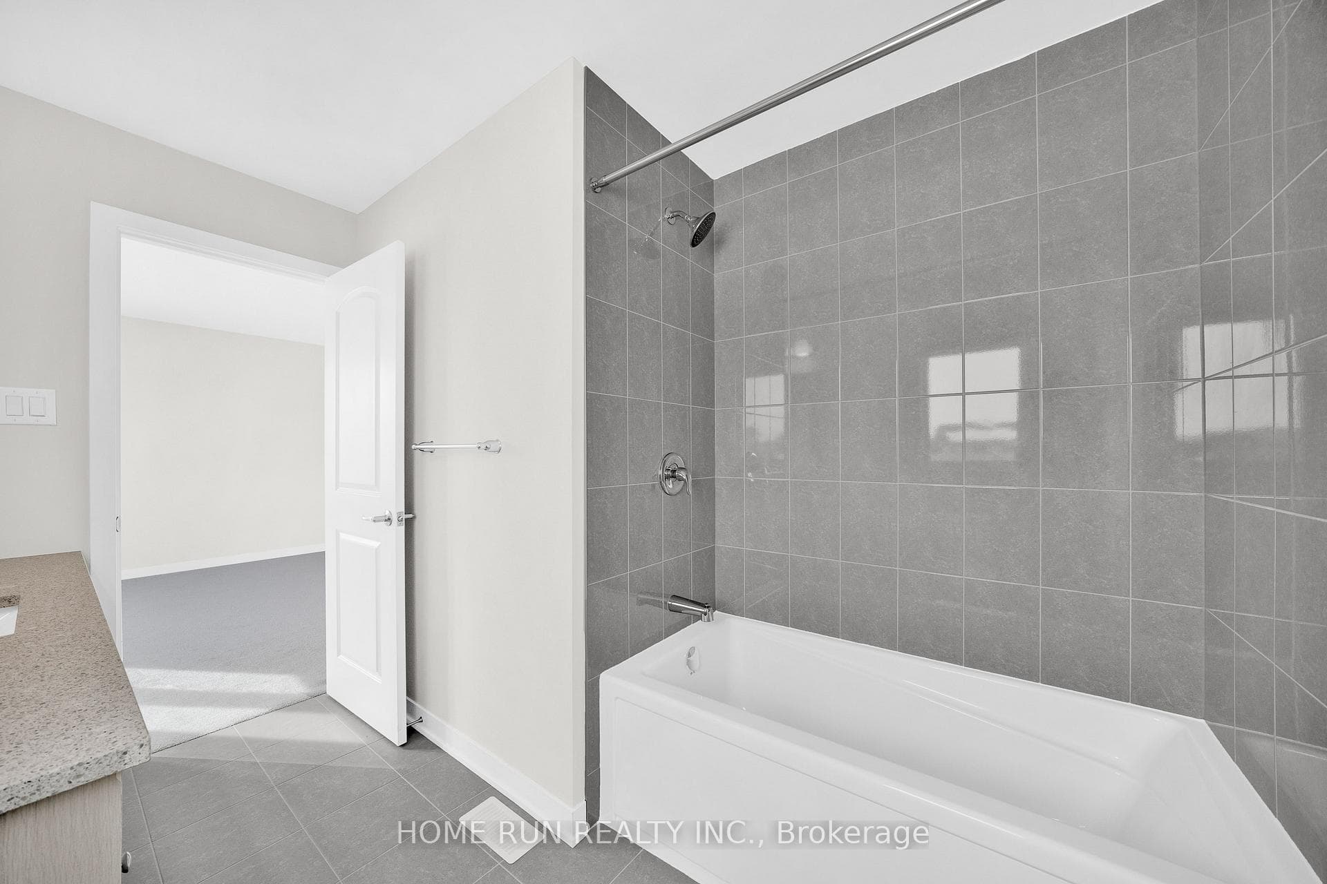 124 Tonic Crescent photo 23
