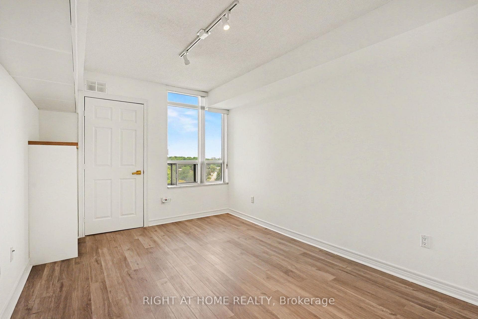 228 Bonis Avenue Unit 1612 photo 15